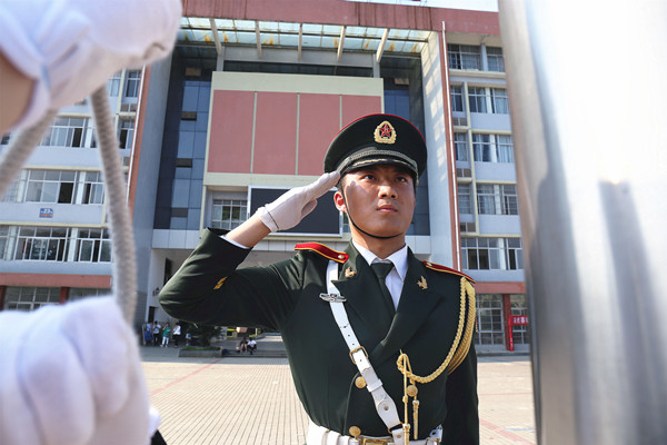 冰與火之歌 衡陽(yáng)師范學(xué)院軍事技能教導(dǎo)隊(duì)紀(jì)實(shí)